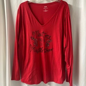EVRI‎ Womens 2X Red Meet Me Under The Mistletoe Graphic Long Sleeve V-Neck Tee